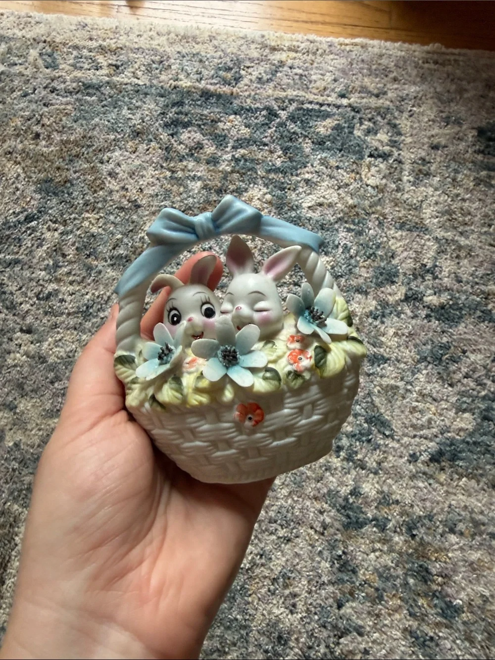 GEORGIAN FINE BONE CHINA BASKET OF BUNNIES & FLOWERS BUNNY